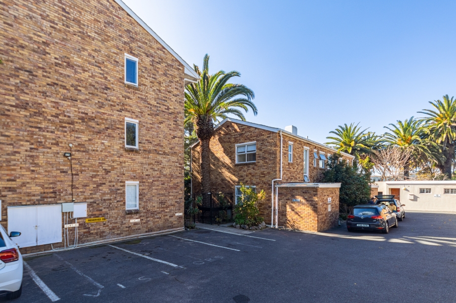 2 Bedroom Property for Sale in Wynberg Upper Western Cape